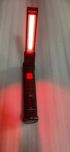 お買い得品　強力COB ワークライトLED 作業灯　USB充電式　折り畳み　360度回転　底面マグネット　ハンディライト