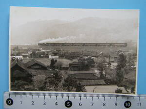 (J53)28 photograph old photograph train railroad railroad photograph steam locomotiv Showa era 34 year 4 month 22 day country prefecture Tsu attaching close approximately 63 year front. country prefecture Tsu peeling . trace . light . become 