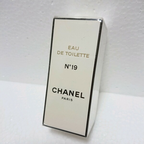 未開封 シャネル No19 オードトワレ EDT 50ml CHANEL No 19 EAU DE TOILETTE 送料無料