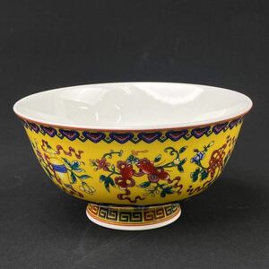 中国美術品 古美術 時代物 古玩 大清乾隆年製款 青花 粉彩花卉茶碗 琺瑯彩陶瓷器 骨董品 古陶磁器 珍品旧蔵 茶道具 古道具