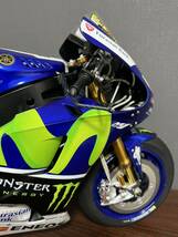 デアゴスティーニ　YAMAHA YZR-M1 バレンティーノ・ロッシ モデル_画像6