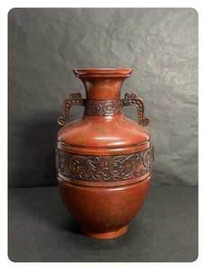 * collector worth seeing . go in . copper flower vase . ear vase flower go in natural flower copper made peace . tea . decoration . tool handicraft metalwork Ja47