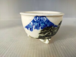 4 染付　富士山文　小品盆栽丸鉢　花窯　寸法たてよこ6.8センチ　たかさ4.5センチ