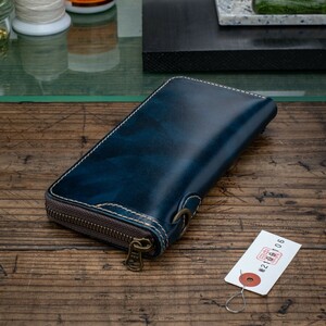 [ new goods ] original leather full leather hand dyeing men's long wallet round fastener hand made cow leather unused free shipping 1 jpy blue blue rice field middle leather .