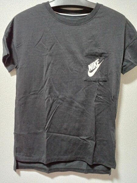 ナイキ Tシャツ NIKE ポケT　Sサイズ