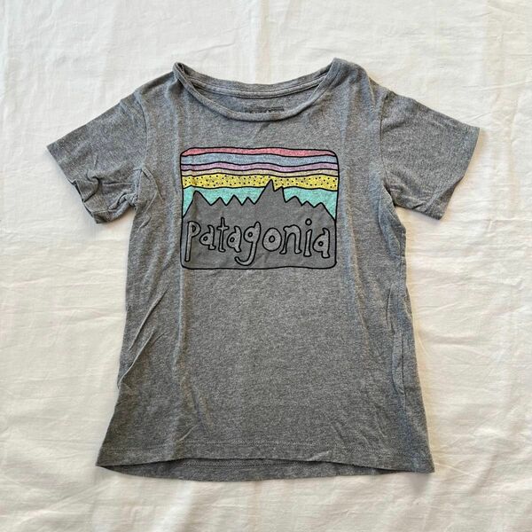 Patagonia ◆ パタゴニア Tシャツ 5T 110 グレー ロゴ 半袖