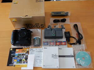 送料込 Nikon D4s　フルサイズFX　おまけ付　シャッター数31814回