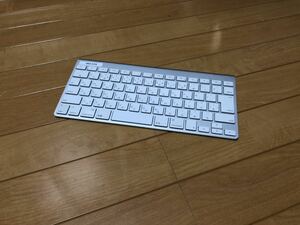 Apple ワイヤレスキーボード A1314