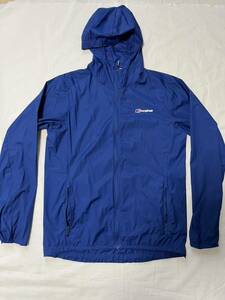 バーグハウス　berghaus　Mサイズ　COMPACT コンパクトスレッチ　美品　アウトドア フーディニ ナイロンジャケット 