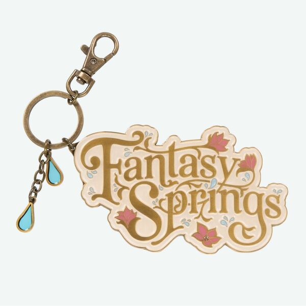 Disney ディズニーファンタジースプリングスキーチェーン　新品未使用タグ付き　お値下げ不可