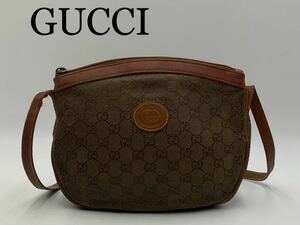 GUCCI グッチ　GGキャンパス　ショルダーバッグ　肩掛け　ブランド　オシャレ