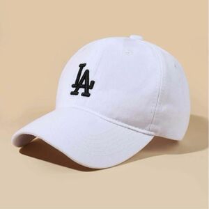 【ＬＡ】新品未使用　ドジャースキャップ帽子　大人サイズ調節可能キャップホワイト 男女兼用 Dodgers