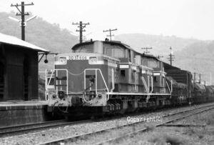 DD51.. higashi line [ railroad photograph 51606]KG size *