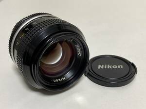 Nikon NIKKOR 50mm F1.4 Nikon single burnt point lens ①