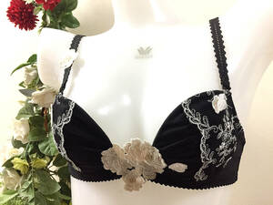 *.o! beautiful goods [Wacoal Wacoal Pal fur juBCL495] correction floral print embroidery race bra *C70