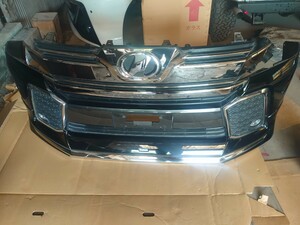 Vellfire　AG2018フロントBumper　Grille　フォースメント　Foglamp　センサーincluded　Vellfire前期　30　モデリスタ