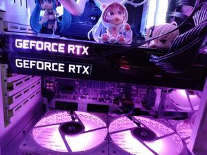 【新品(ぺりぺり付き)】GeForce RTX 光るロゴ.