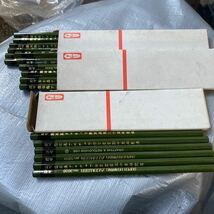 新品　鉛筆 4B 18本　セット_画像1