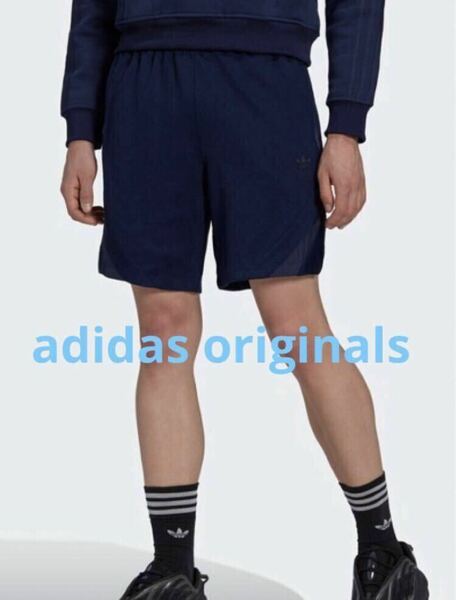 新品未使用タグ付き　アディダスオリジナルス　adidas originals ショートパンツ　ハーフパンツ