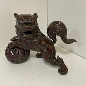 玉乗り獅子 玉獅子　狛犬 置物 オブジェ 縁起物 ★中古品★