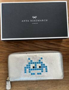 rare * Anya Hindmarch * long wallet * in beige da-* silver * box equipped 