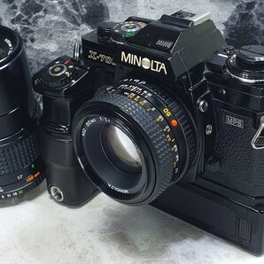 【終活整理】MINOLTA X-700＋MD ROKKOR 50mm f1.7＋135mm f3.5 単焦点2本セット＋モータードライブ1 各動作良好 露出計OK 光学良好 連写OKの画像3
