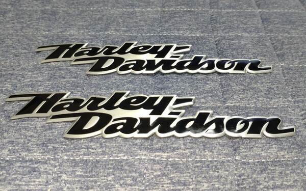 ハーレー Harley-Davidson アルミ メタル エンブレム ステッカー ダイナ ツーリング ツアラー スポスタ ソフテイル ブレイクアウト ２枚set