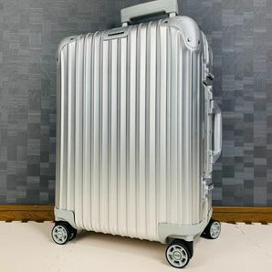 【極美品】RIMOWA リモワ TOPAS トパーズ 34L 機内持ち込み 4輪 TSAロック オリジナル キャビン マルチホイール アルミ キャリーケース