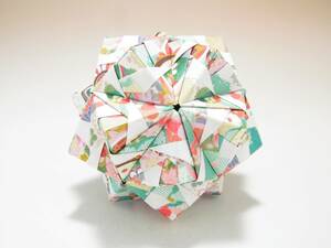 くす玉　30枚組　折り紙　ユニット　A-28　絵柄　kusudama　origami　ハンドメイド