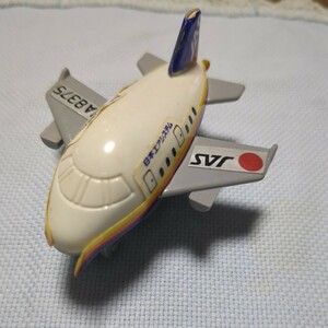 日本エアシステムの飛行機のおもちゃ