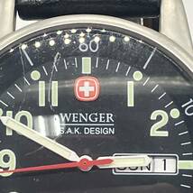 1円〜 4☆ WENGER S.A.K. DESIGN 腕時計 096.0465 クォーツ QUARTZ腕時計 ウェンガー 動作未確認 ミネラルクリスタル スイス製 デイデイト_画像3