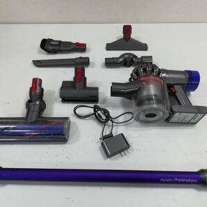 【ぬ29】SV11 dyson ダイソン 掃除機 動作品 コードレスクリーナー の画像1