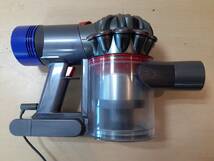 【ぬ92】SV11 dyson ダイソン パーツ付き 掃除機 動作品 コードレスクリーナー _画像3