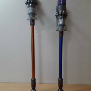 【に9】ジャンク SV12 SV14 dyson ダイソン 掃除機 コードレスクリーナー の画像2