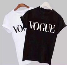 VOGUE 可愛いプリント Tシャツ　SNS人気　海外セレブ 黒白 Mサイズ 半袖Tシャツ_画像2