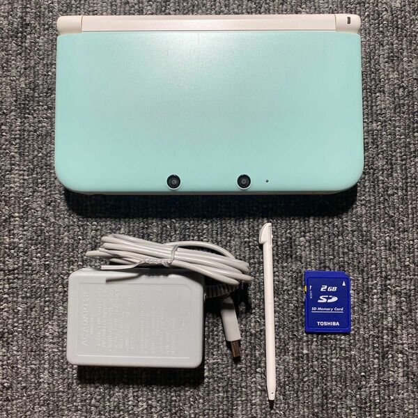 3DS ニンテンドー3DS LL ミント×ホワイト 充電器付き