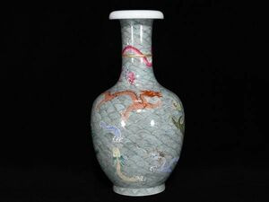 【瓏】陶磁器 粉彩海水龍紋翻口瓶 大清乾隆年製 染付 置物擺件 古賞物 中国古美術 蔵出