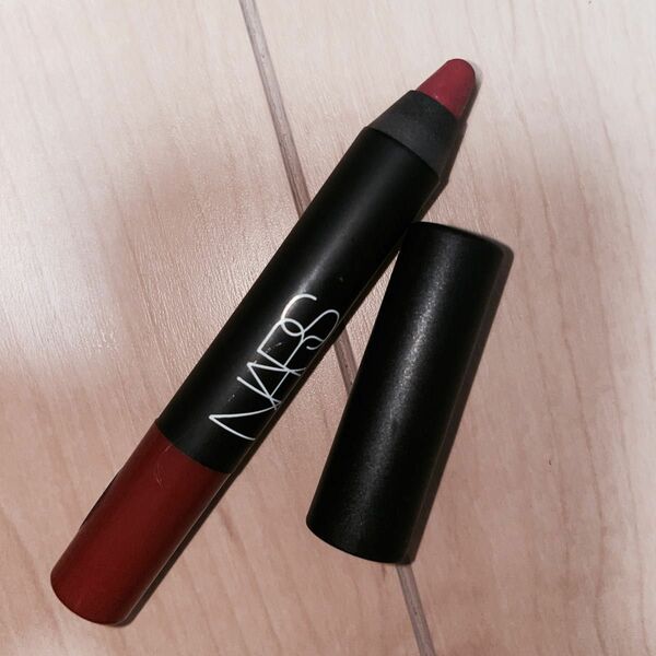 マットリップペンシル　#2467 NARS 口紅 コスメ　ナーズ