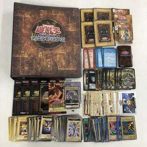 [1 jpy ~] Junk Yugioh set sale the first period card Amada top OCG trading card pa Couleur book binder - etc. * condition defect [ junk ]