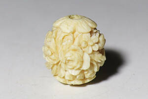 [ flower ].. thing :. carving . tighten sphere flower pattern 