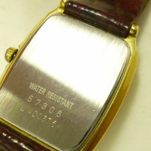 Z802-N35-1569★ Waltham ウォルサム L 400375 ゴールド文字盤 腕時計 レディース クオーツ ジャンク 現状品①★の画像5