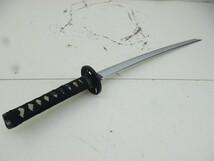 A054-N35-1168 模造刀 拵 黒鞘 日本刀 武具 全長約69.5cm 刃長約45cm 現状品①_画像3