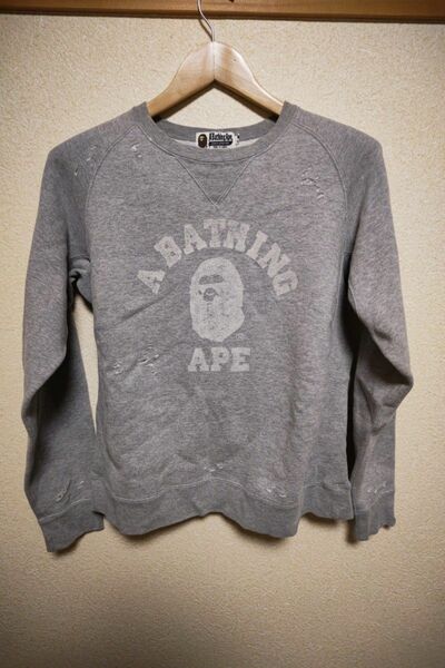 希少 A BATHING APE ユーズド加工 カレッジロゴ スウェット