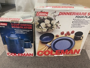 上12905 コールマン Coleman アウトドア調理2点 おまとめ品 DINNERWARE SET ディナーウェアセット ９cup COFFEE パーコレーター