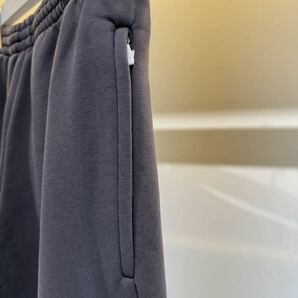 【YEEZY GAP ENGINEERED BY BALENCIAGA】FLEECE JOGGING PANTS W-DARK GREY の画像2