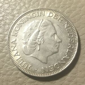 【極美品】オランダ　ユリアナ女王　2.5ギルダー銀貨　1960年　本物保証　正規品　鑑定済み