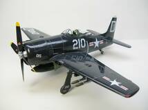 アメリカ海軍　F8F-2ベアキャット戦闘機　1/48　塗装済み完成品 _画像1