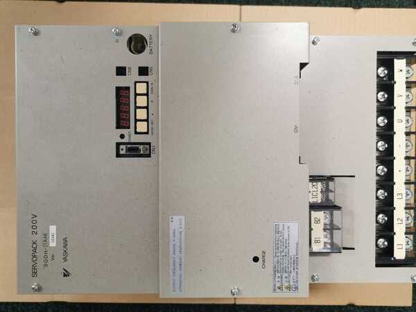 YASKAWA SGDH-1AAE サーボパック 未使用品