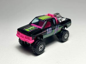 HOT WHEELS ／ ホットウィール　NISSAN HARDBODY D21 ／ 日産ハードボディ D21　1/64　ルース