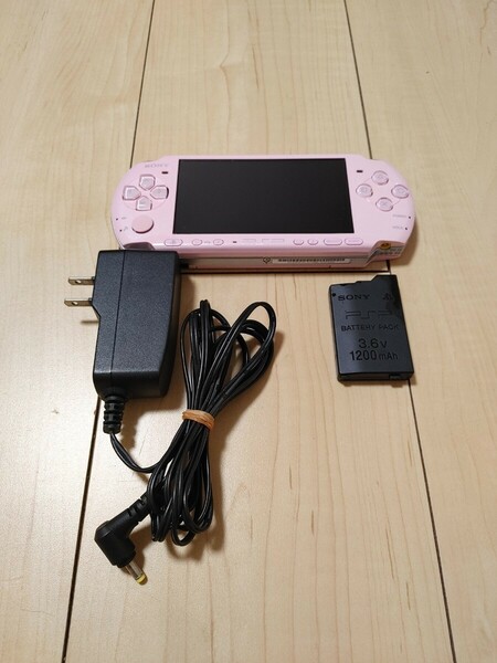 SONY PSP3000本体　ブロッサムピンク　バッテリー　充電器付属